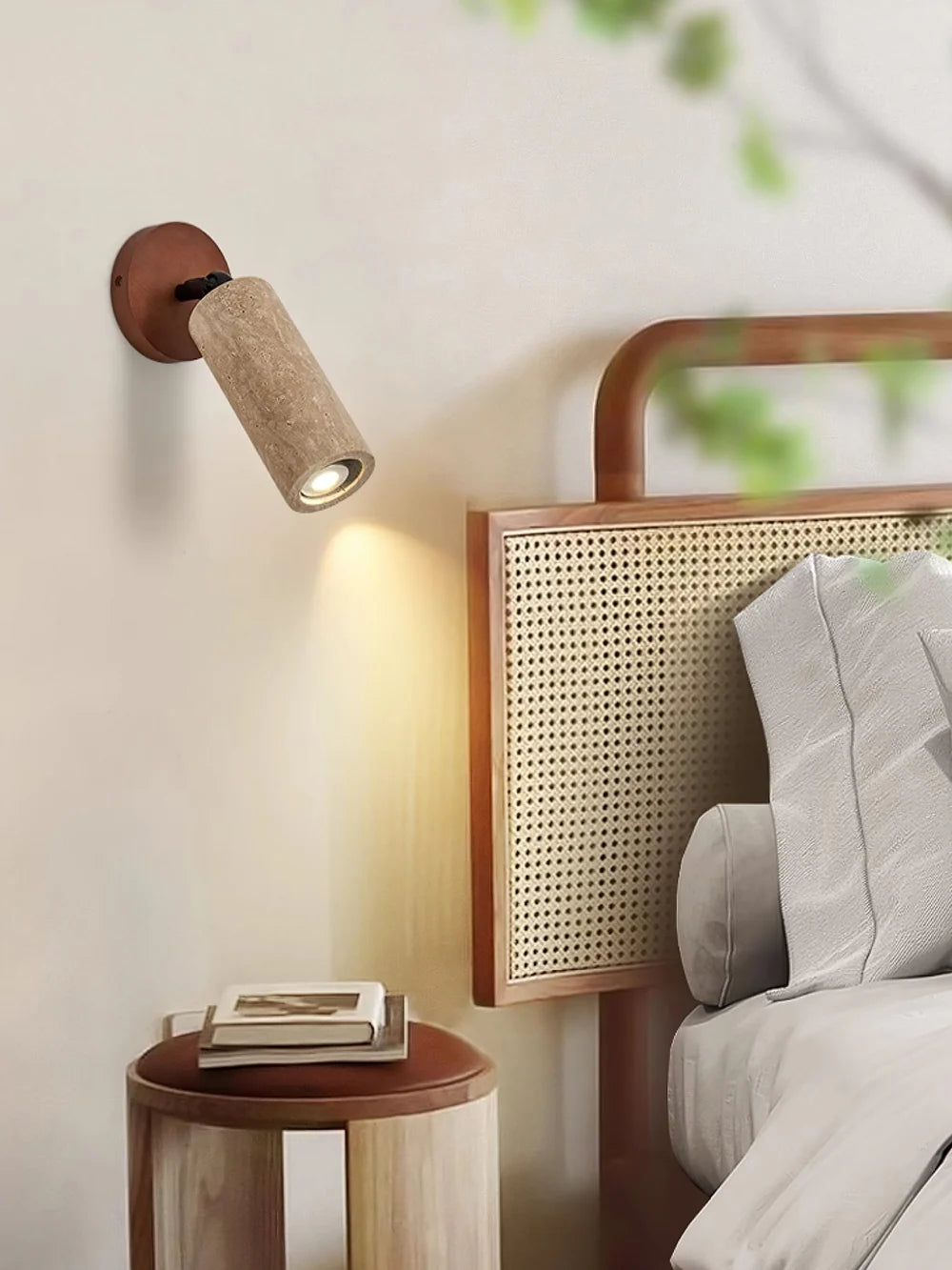 Applique murale travertin tête orientable, détail - Maison Lumexia